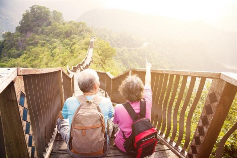 TIPS FOR TRAVELING WITH THE ELDERLY ON FAMILY VACATIONS