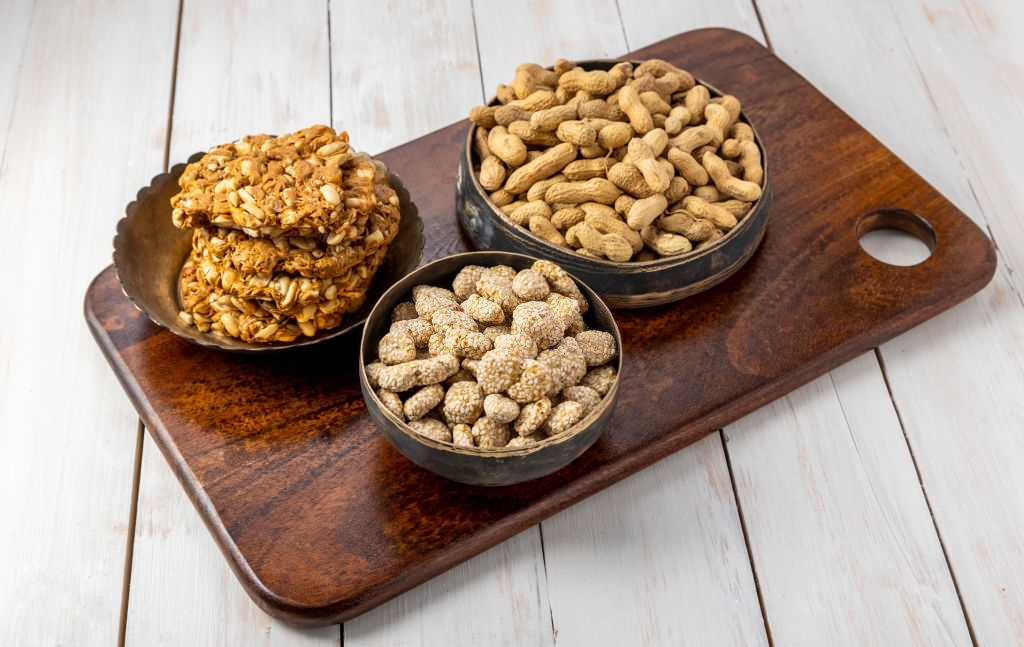 Celebrate Lohri With Elders this Year - Here’re 8 Wonderful Ways