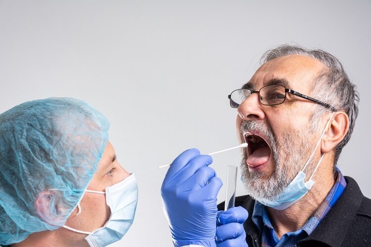 strep-throat-infection-elderly