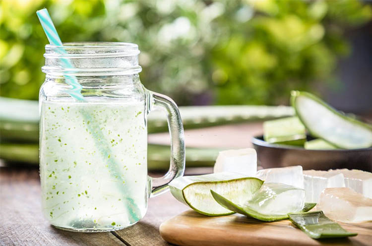 How-to-Make-Amla-AloeVera-Juice-AT-Home